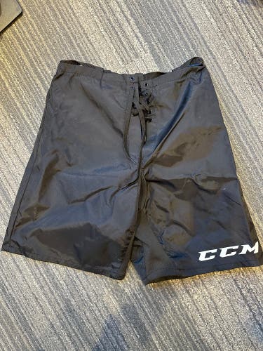 Black Used Sr Small CCM Pant Shell