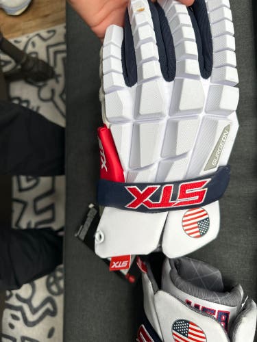 New Player's STX Extra Large Surgeon RZR Lacrosse Gloves