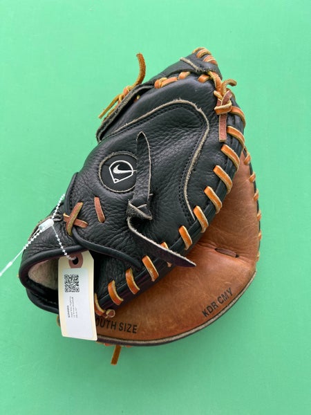 Used Nike Right Hand Throw Baseball Glove 30"