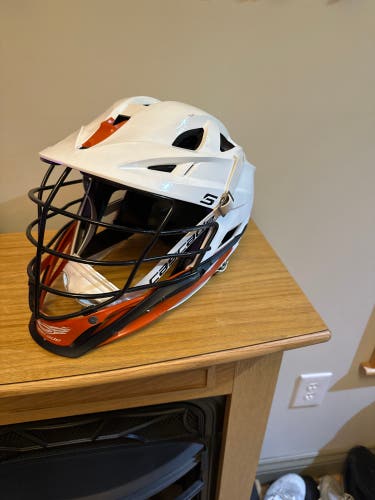 Cascade S lacrosse helmet