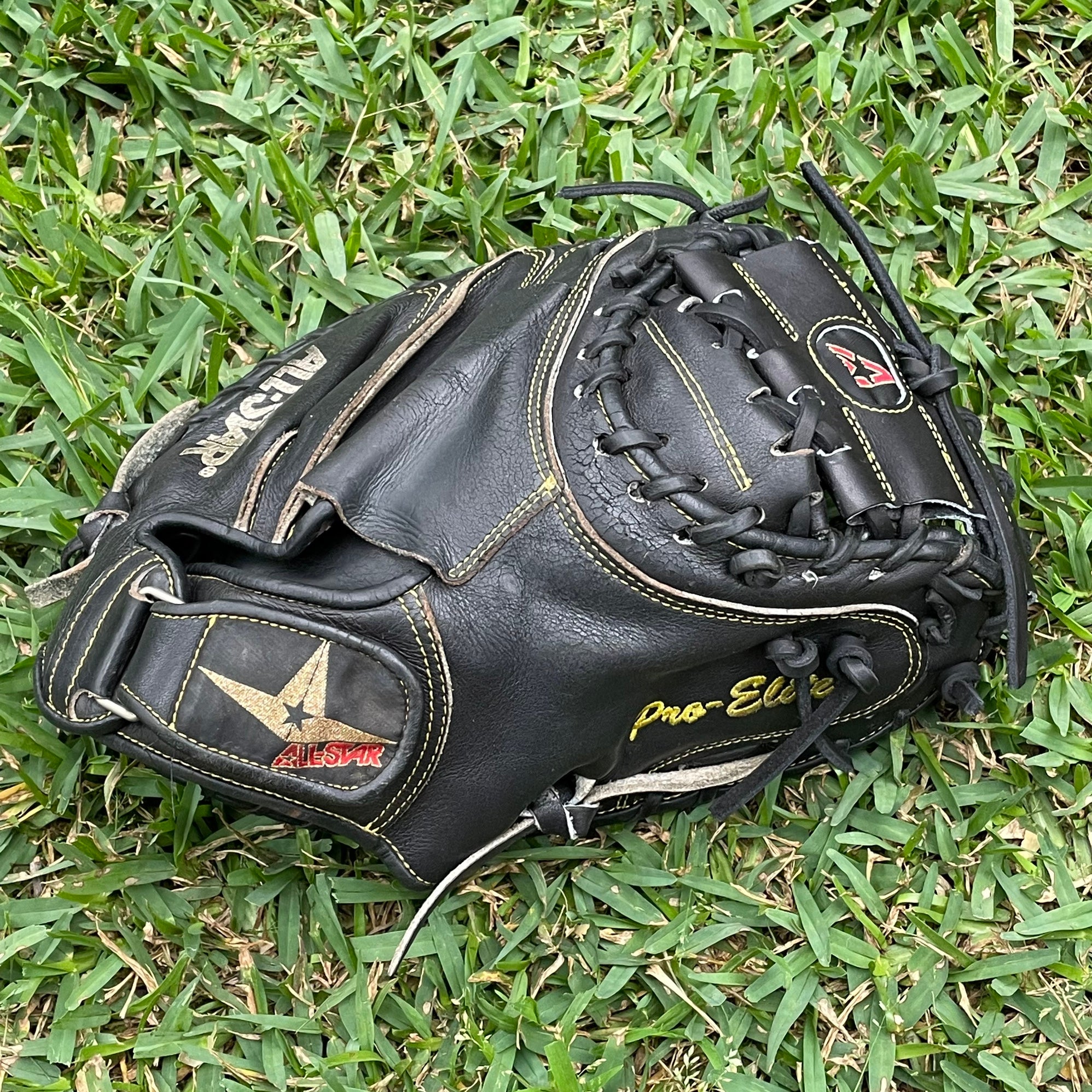 All Star Pro Elite Series 33.5 Baseball Catcher's Mitt (CM3000SB