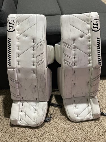 Used 31" Warrior Ritual G3 Goalie Leg Pads