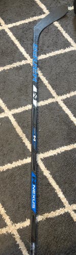 Senior Right Handed P28 Team Nexus Hockey Stick