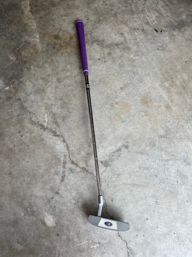 Used Left Hand US Kids Golf Ultralight Longleaf Putter Steel Shaft OA2