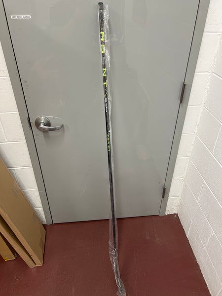 Senior Right Handed P28 Ag5nt Hockey Stick