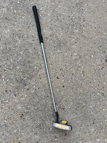 Used Intech Lancer Junior Left Hand Golf Putter 28" ES-5