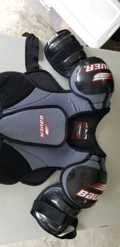 Senior Used Extra Large Bauer Impact 300 Shoulder Pads