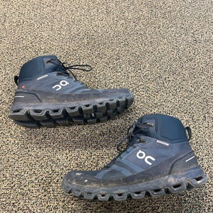 Used Men's On Cloudrock Waterproof 10.0 (W 11.0) Hiking Boots