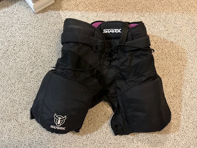 Stark women's large hockey pants black very good condition