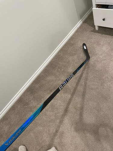 Bauer Nexus Sync Hockey Stick P28 - 2 Stick Bundle