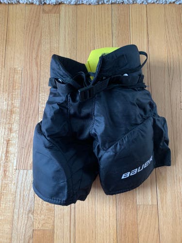 Youth Small Bauer  Supreme S170 Hockey Pants