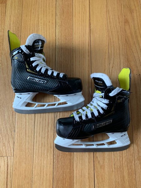 Used Bauer Regular Width Size 11 Supreme S27 Hockey Skates