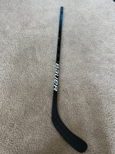 Junior Left Hand P92 Nexus Geo Hockey Stick