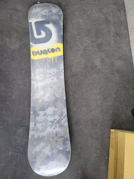 Used Burton Chopper Snowboard 126 Cm Boys' Snowboards | SidelineSwap