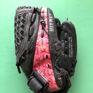 Used Mizuno Finch Right-Hand Throw Pitcher Softball Glove (11")
