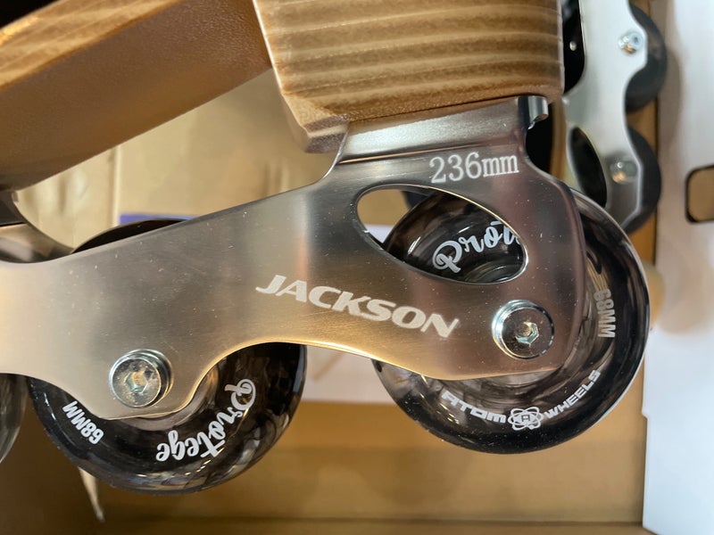 New Jackson Vista Regular Width Size 6 Inline Skates