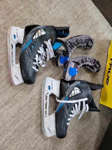 Senior Used True TF7 Hockey Skates Regular Width Size 7.5