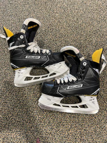 Junior Used Bauer Supreme 170 Hockey Skates D&R (Regular) 2.0