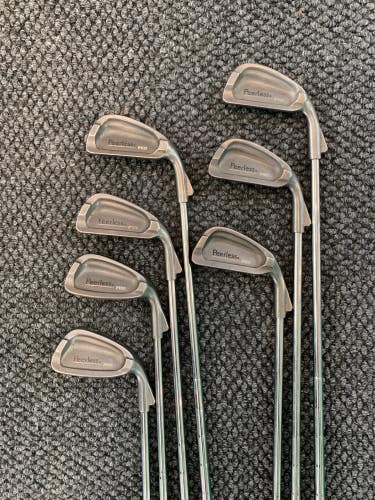 Used Men's Peerless Pro Right-Handed Golf Iron Set