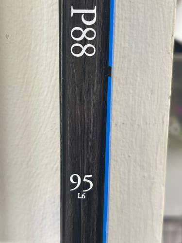 Senior Right Handed P88 Pro Stock Nexus League Hockey Stick