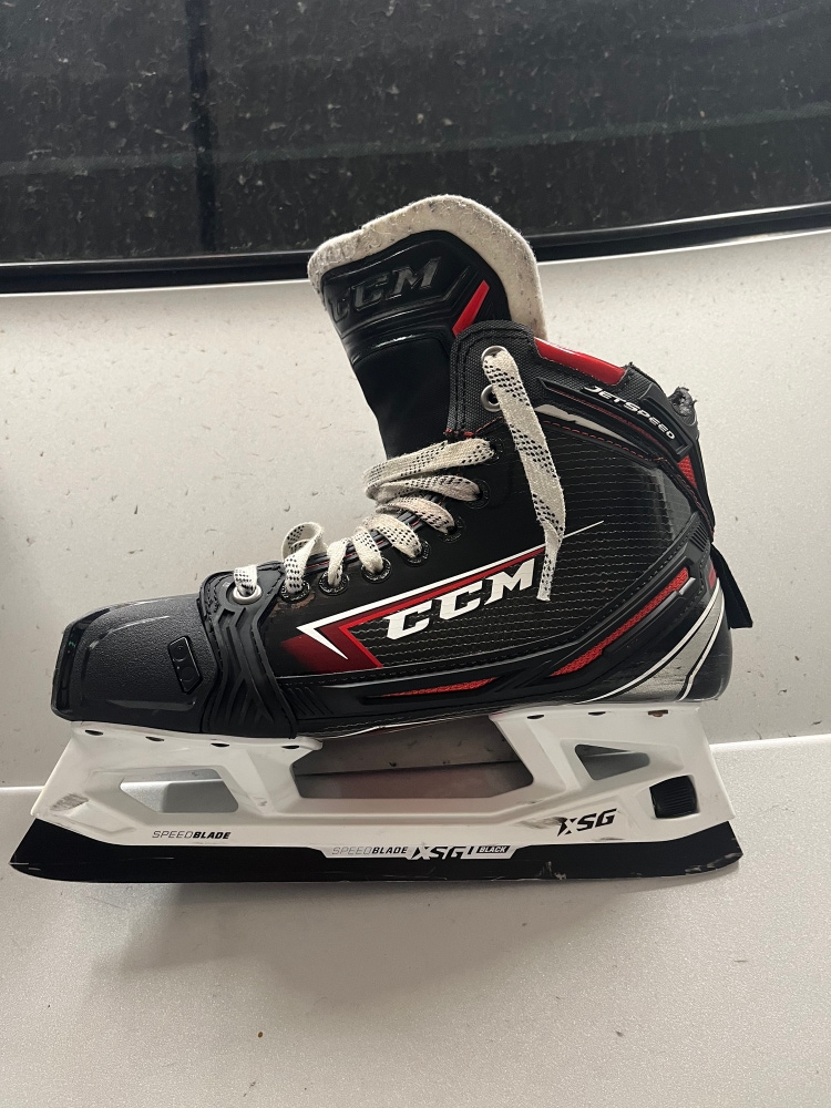 Used CCM Regular Width  Size 8 Jetspeed FT2 Hockey Goalie Skates