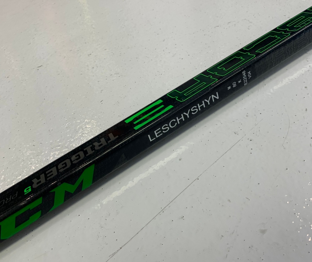 Senior CCM Pro Stock Ribcor Trigger 5 Pro Hockey Stick