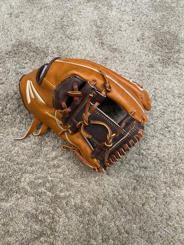 Easton Infield 11.5" B21 Baseball Glove