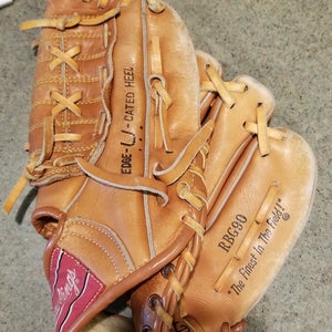 Used Rawlings Right Hand Throw Infield Baseball Glove 11"
