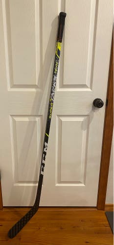 Intermediate Right Handed P29  Super Tacks Team Hockey Stick