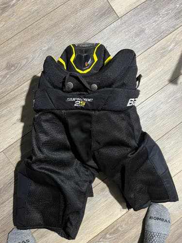 Used Medium Bauer Supreme 2s Pro Hockey Pants