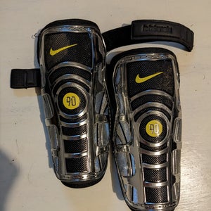Used Medium Nike Shin Guards