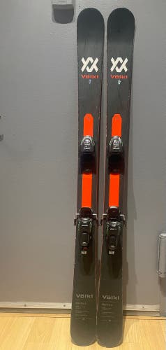 VOLKL Mantra M5  Twin Tip 138 cm skis