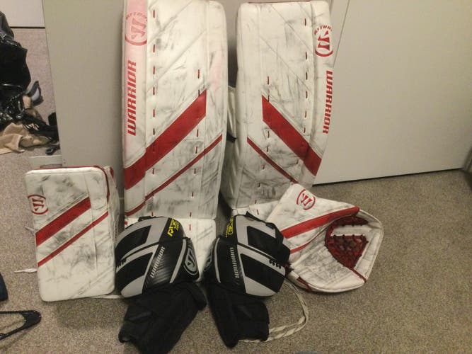 Used 33" Warrior Regular Ritual G4 Pro Goalie Full Set