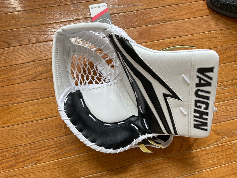 Vaughn Full Right goalie v9 glove