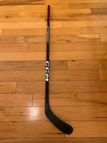 New CCM JetSpeed FT5 Pro Hockey Stick P29/85 Flex/Right Handed