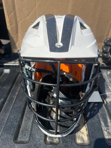 Used Schutt Stallion 575 Helmet