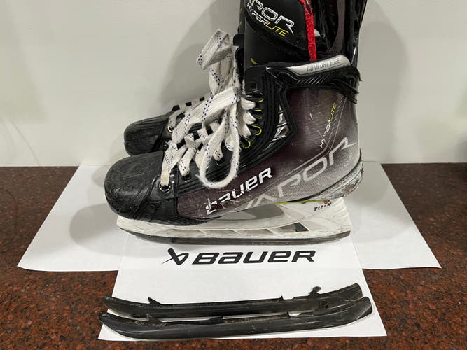 Used Bauer Vapor Hyperlite Hockey Skates Regular Width Size 6 / Fit 1