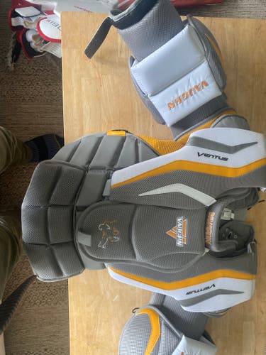 New Large Vaughn Ventus LT88 Goalie Chest Protector