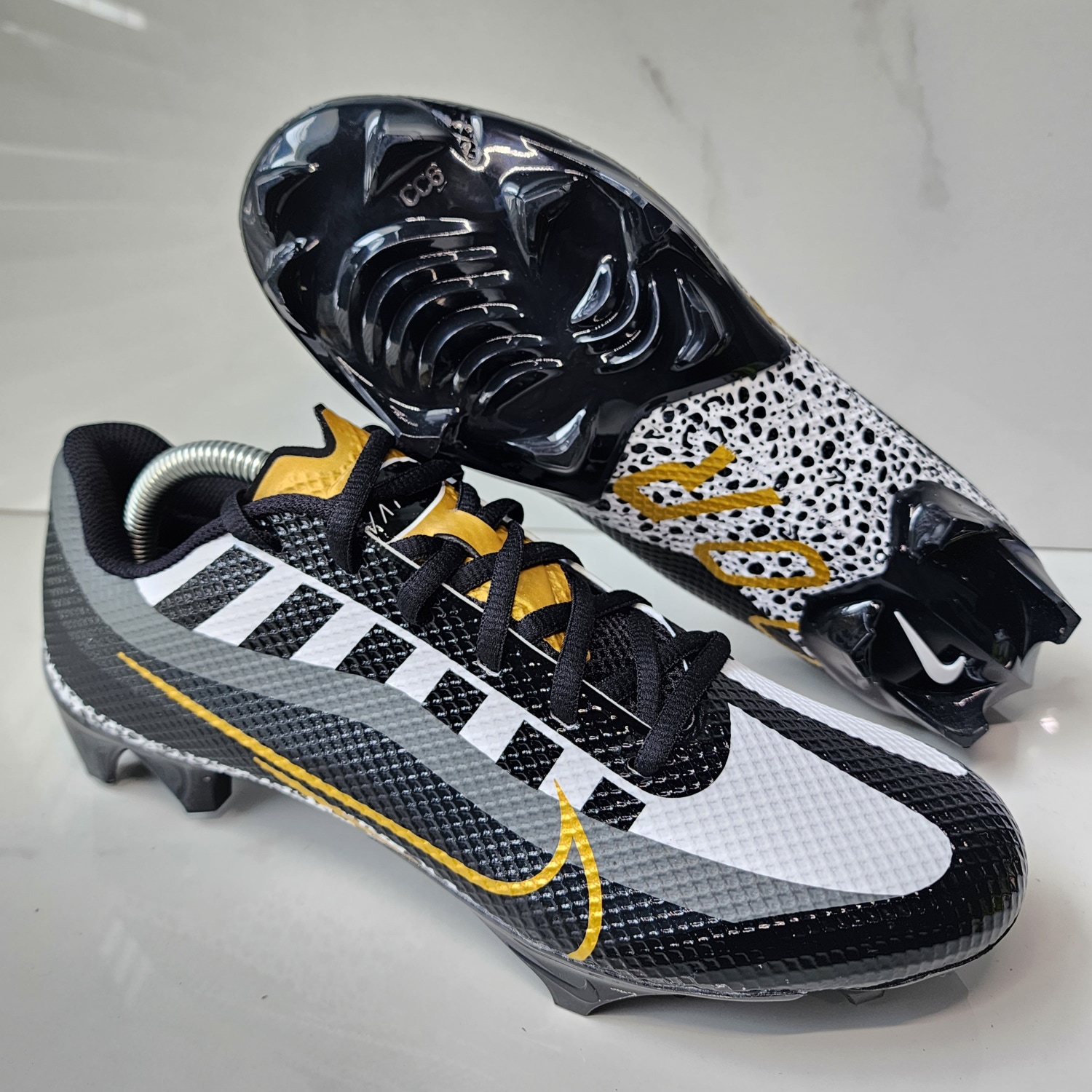 Nike Vapor Edge Speed 360 Men's Football Cleats Black / Gold