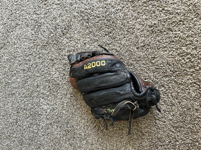 Wilson 11 1/4 A2000 G2