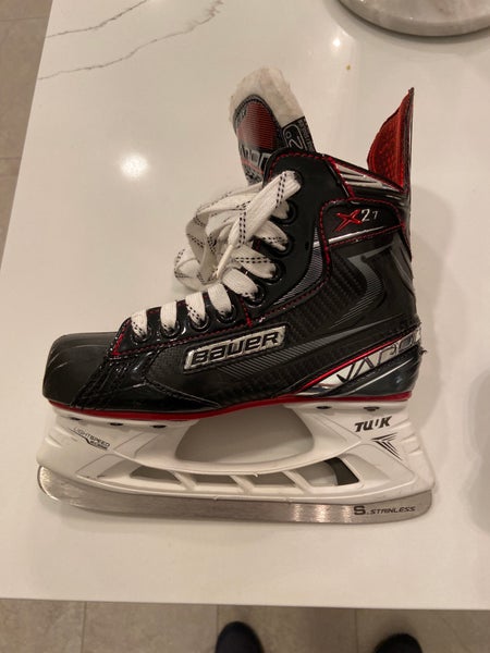 Used Bauer Size 3 Vapor X2.7 Hockey Skates