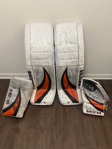 35" Regular Pro Stock V9 Pro Carbon Goalie Full Set