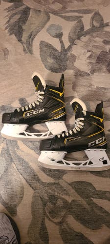 CCM Super Tacks 9370 Hockey Skates Sr. 8D - Like New