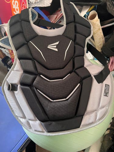 Easton Elite X Catcher's Chest Protector