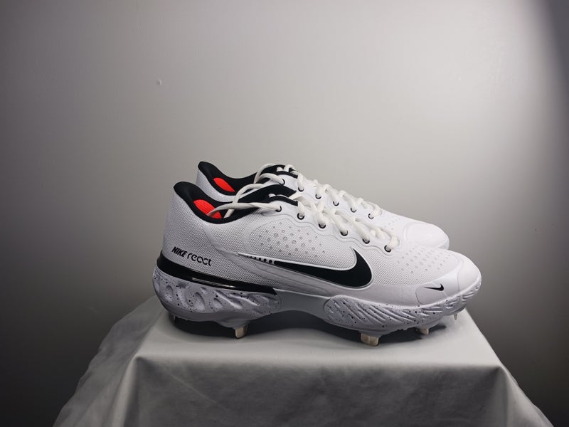 Nike Alpha Huarache Elite 3 Adult Low Metal Baseball