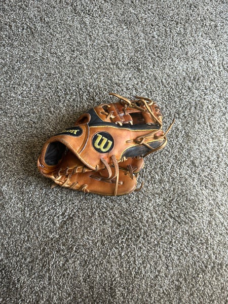 Wilson A2000 11 1/4" Pro Stock 1788.