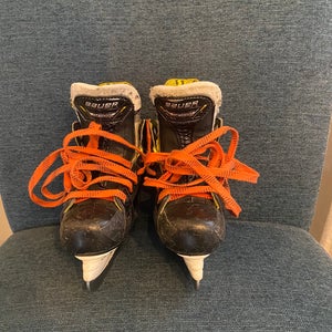 Bauer M5 Pro youth size 11