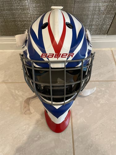 Senior Bauer NME 5 Goalie Mask