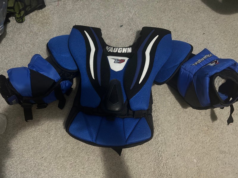 Used Medium Vaughn Velocity V6 Goalie Chest Protector