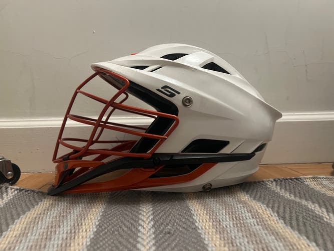 Player's Cascade S Helmet
